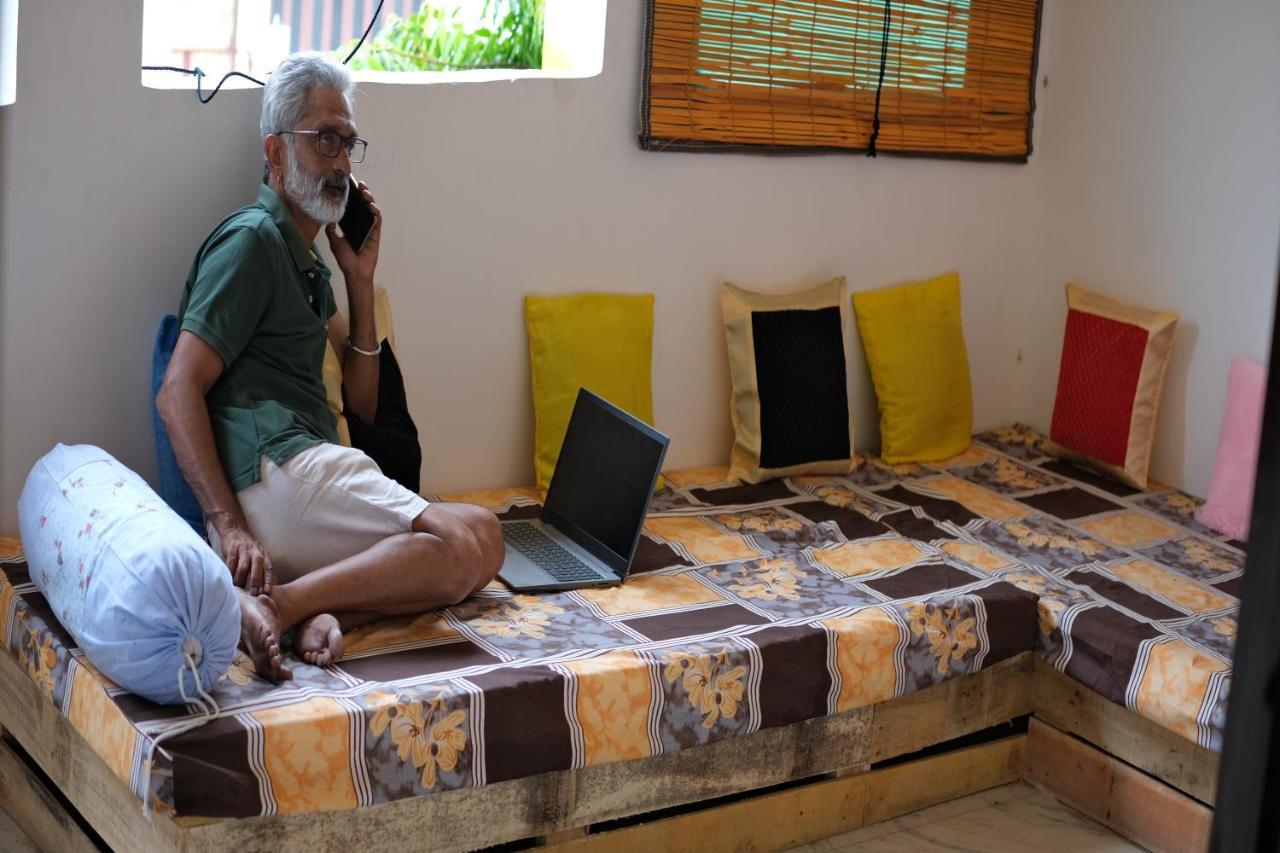 Travel Monkey Hostel Agra  Exterior photo